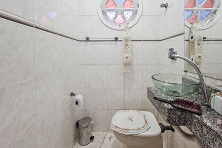 Casa para alugar com 217m², 4 quartos e 2 vagas Casa para alugar com 217m², 4 quartos e 2 vagasBanheiro 2