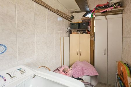 Casa para alugar com 217m², 4 quartos e 2 vagas Casa para alugar com 217m², 4 quartos e 2 vagasÁrea de serviço