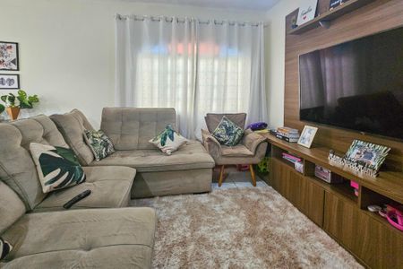 Casa para alugar com 217m², 4 quartos e 2 vagas Casa para alugar com 217m², 4 quartos e 2 vagasSala