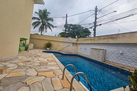 Casa para alugar com 217m², 4 quartos e 2 vagas Casa para alugar com 217m², 4 quartos e 2 vagasÁrea de Lazer privativa