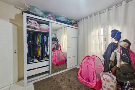 Casa para alugar com 217m², 4 quartos e 2 vagas Casa para alugar com 217m², 4 quartos e 2 vagasQuarto 2