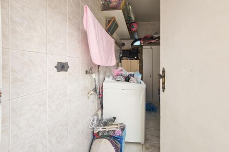 Casa para alugar com 217m², 4 quartos e 2 vagas Casa para alugar com 217m², 4 quartos e 2 vagasÁrea de serviço