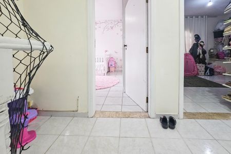 Casa para alugar com 217m², 4 quartos e 2 vagas Casa para alugar com 217m², 4 quartos e 2 vagasBanheiro da suíte