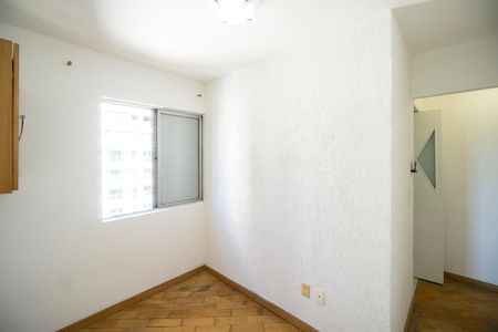 Apartamento à venda com 57m², 2 quartos e 1 vagaQuarto 02