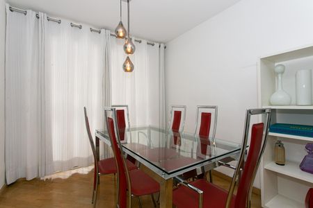 Apartamento à venda com 57m², 2 quartos e 1 vagaSala