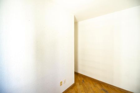 Apartamento à venda com 57m², 2 quartos e 1 vagaQuarto 02