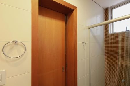 Apartamento à venda com 166m², 2 quartos e 3 vagasBanheiro da Suíte