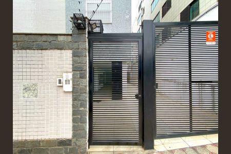 Apartamento à venda com 166m², 2 quartos e 3 vagasFachada