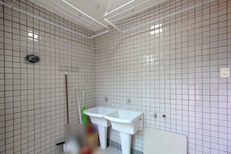 Apartamento à venda com 166m², 2 quartos e 3 vagasÁrea de Serviço