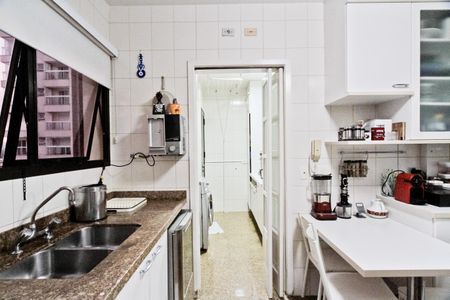 Apartamento à venda com 127m², 3 quartos e 3 vagasCozinha