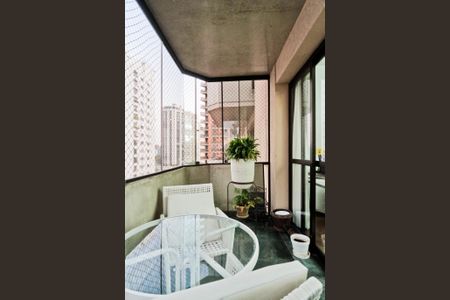 Apartamento à venda com 127m², 3 quartos e 3 vagasVaranda