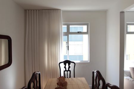 Apartamento à venda com 125m², 3 quartos e 2 vagasSala