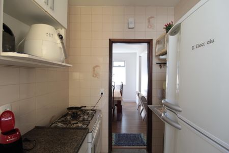 Apartamento à venda com 125m², 3 quartos e 2 vagasCozinha