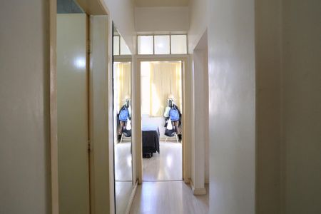 Apartamento à venda com 140m², 2 quartos e sem vagaCorredor