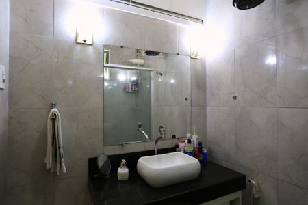 Apartamento à venda com 140m², 2 quartos e sem vagaBanheiro