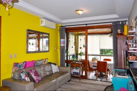 Apartamento à venda com 78m², 2 quartos e 2 vagasSala