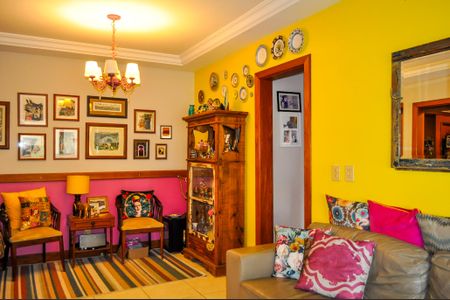 Apartamento à venda com 78m², 2 quartos e 2 vagasSala