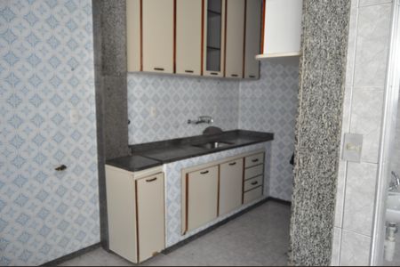 Apartamento à venda com 120m², 4 quartos e 2 vagasCozinha