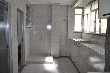 Apartamento à venda com 120m², 4 quartos e 2 vagasÁrea de Serviço