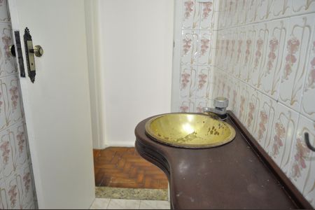 Lavabo de apartamento à venda com 4 quartos, 120m² em Jacaré, Rio de Janeiro