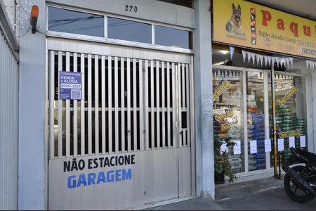 Apartamento à venda com 120m², 4 quartos e 2 vagasFachada + Placa