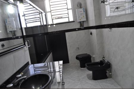 Apartamento à venda com 120m², 4 quartos e 2 vagasBanheiro