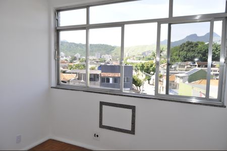 Apartamento para alugar com 120m², 4 quartos e 2 vagasQuarto