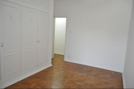 Apartamento para alugar com 120m², 4 quartos e 2 vagasQuarto 4