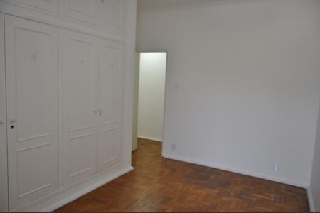 Apartamento para alugar com 120m², 4 quartos e 2 vagasQuarto 4