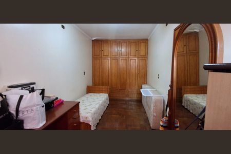 Casa à venda com 191m², 3 quartos e 3 vagasQuarto 2