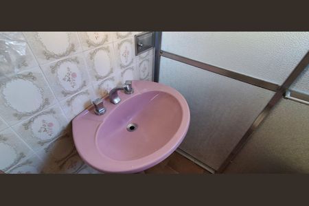 Casa à venda com 191m², 3 quartos e 3 vagasBanheiro Suíte