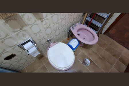 Casa à venda com 191m², 3 quartos e 3 vagasBanheiro 