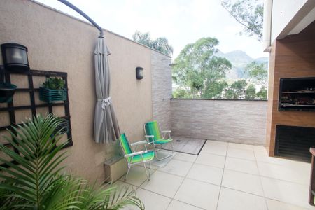 Casa de condomínio para alugar com 120m², 4 quartos e 2 vagasEspaço Garden