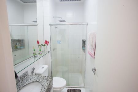 Casa de condomínio para alugar com 120m², 4 quartos e 2 vagasBanheiro Social