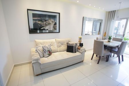 Casa de condomínio para alugar com 120m², 4 quartos e 2 vagasSala de Estar