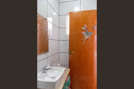 Casa à venda com 140m², 3 quartos e 2 vagasBanheiro Social