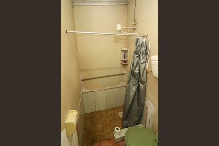 Casa à venda com 130m², 4 quartos e 3 vagasBanheiro 2