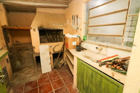 Casa à venda com 130m², 4 quartos e 3 vagasChurrasqueira