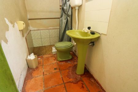 Casa à venda com 130m², 4 quartos e 3 vagasBanheiro 2