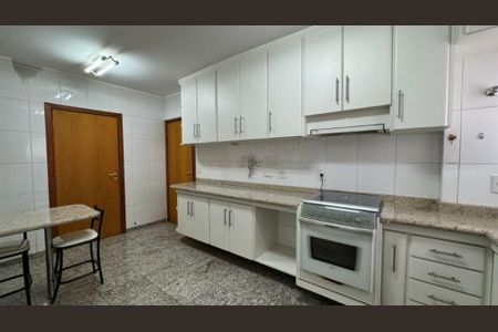 Apartamento à venda com 130m², 3 quartos e 3 vagas