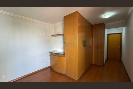 Apartamento à venda com 130m², 3 quartos e 3 vagas