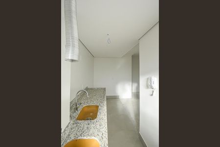 Apartamento à venda com 45m², 2 quartos e 2 vagas Apartamento à venda com 45m², 2 quartos e 2 vagasCozinha e Área de Serviço