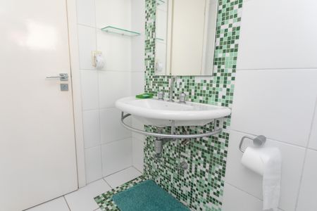 Casa à venda com 500m², 5 quartos e 6 vagasBanheiro 1