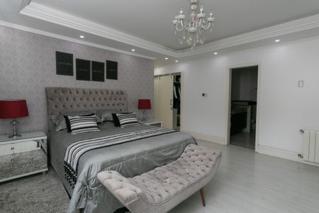 Casa à venda com 500m², 5 quartos e 6 vagasSuite 3