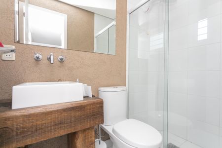 Casa à venda com 500m², 5 quartos e 6 vagasLavabo 2