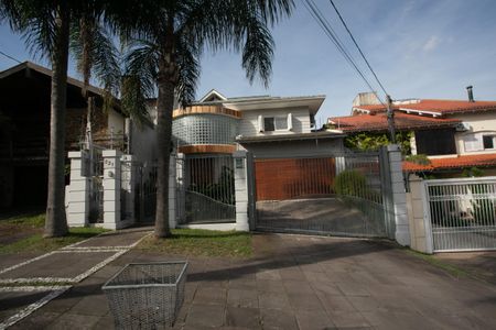 Casa à venda com 500m², 5 quartos e 6 vagasFachada da casa