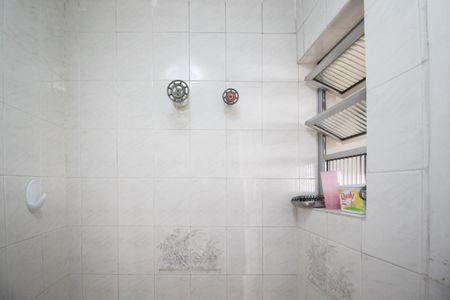 Apartamento à venda com 86m², 2 quartos e 1 vagaBanheiro de serviço