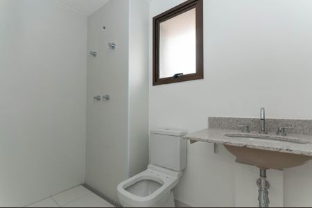 Apartamento à venda com 261m², 4 quartos e 3 vagas Apartamento à venda com 261m², 4 quartos e 3 vagasBanheiro do quarto 1 Suíte