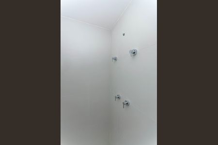 Apartamento à venda com 261m², 4 quartos e 3 vagas Apartamento à venda com 261m², 4 quartos e 3 vagasBanheiro do quarto 1 Suíte