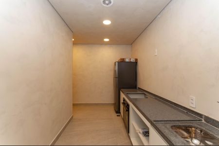 Apartamento à venda com 261m², 4 quartos e 3 vagas Apartamento à venda com 261m², 4 quartos e 3 vagasÁrea Comum - Copa do Salão de Festas Gourmet